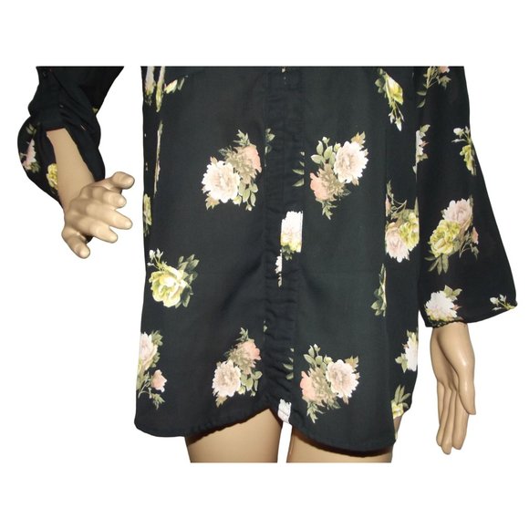 Rue21 Blouse Sz Medium black floral tunic zipper v-neck Pockets roll tab sleeve - Picture 5 of 11